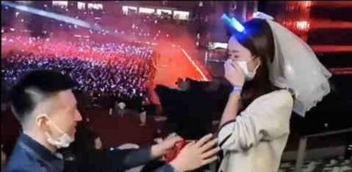 日本男子爆料女友视频,引发社会热议